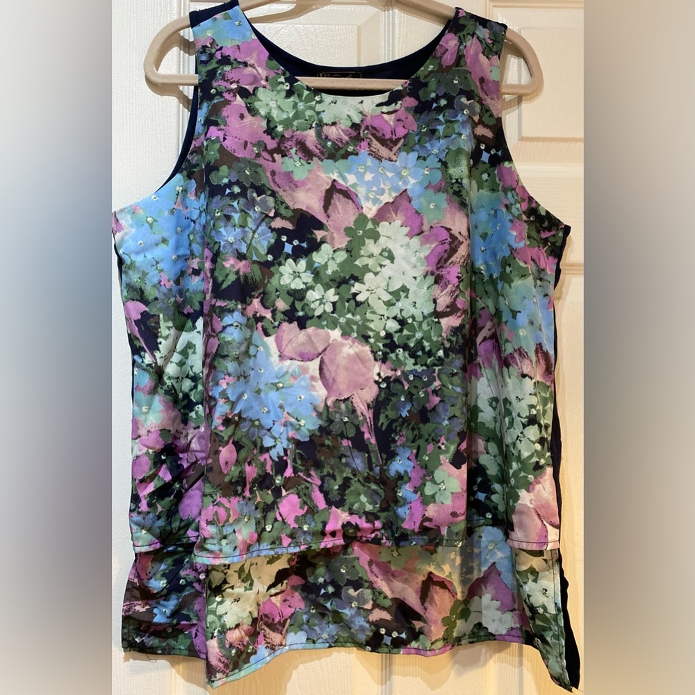 NWT floral tank plus size XL